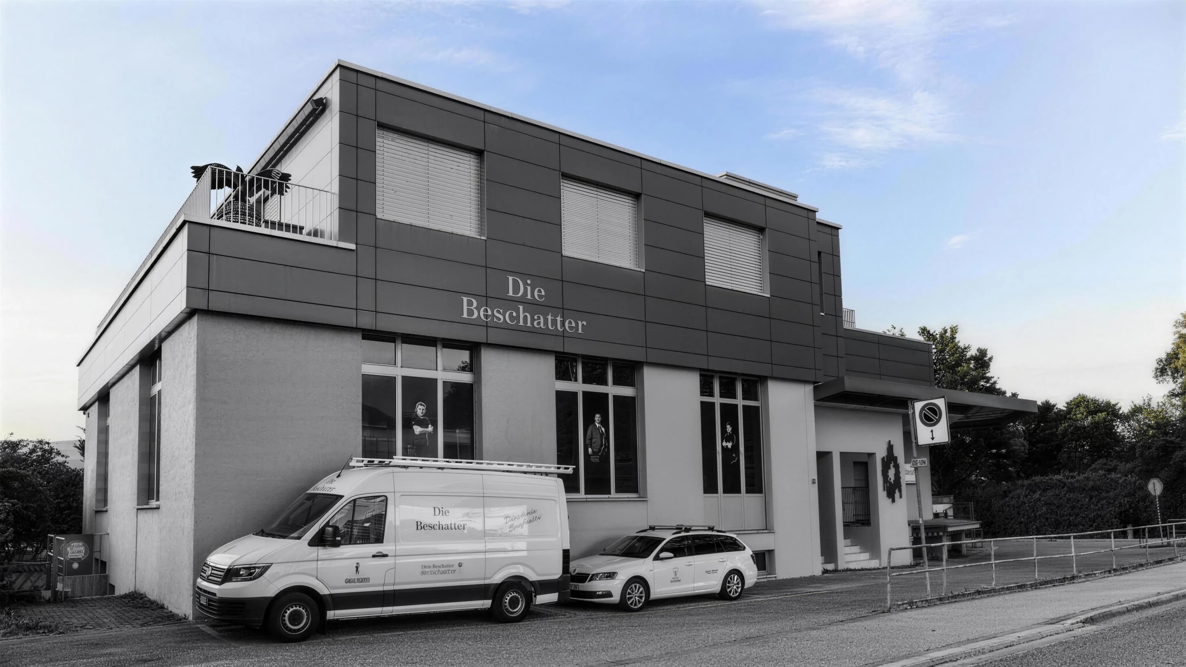 Die Beschatter, Gebäude mit schweizerischer Beschattung