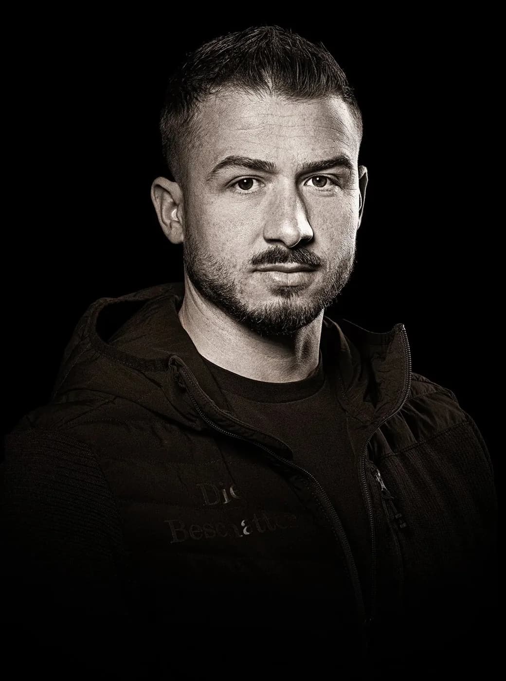 Justin Brahimaj, Servicemonteur